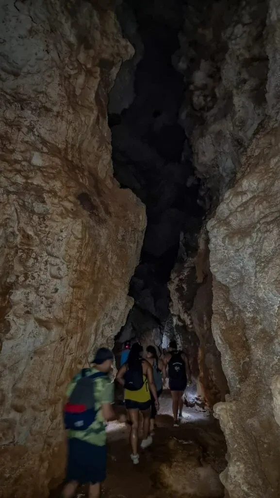 5 Best Caves on Mangaia