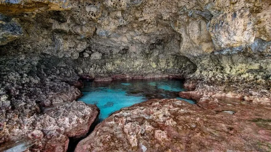 10 Best Caves in the Cook Islands ????