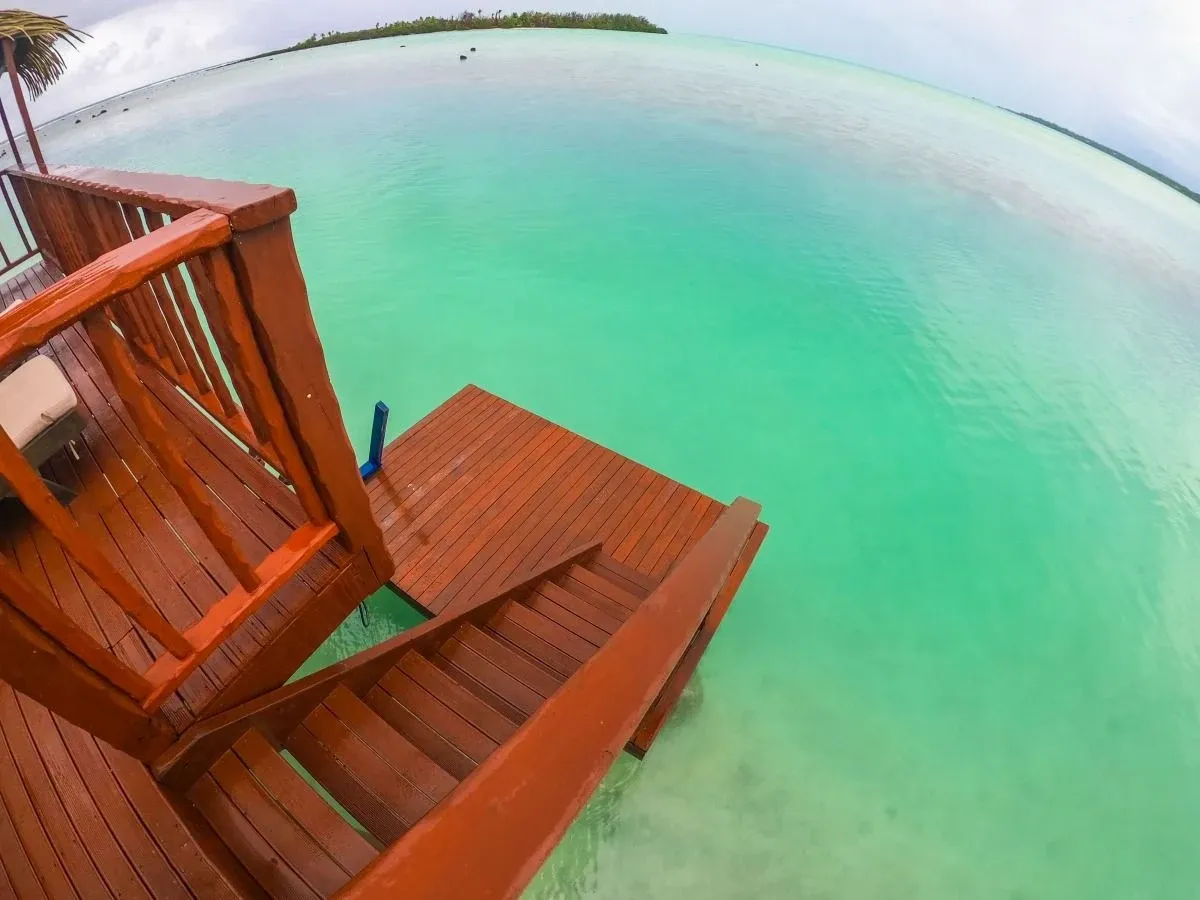 The Best Overwater Bungalows in the Cook Islands ???? [2023]