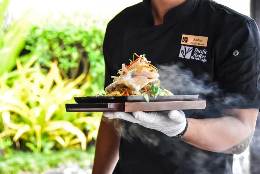 The Best Places to Eat on Rarotonga: 10 Best Restaurants ???? [2023]