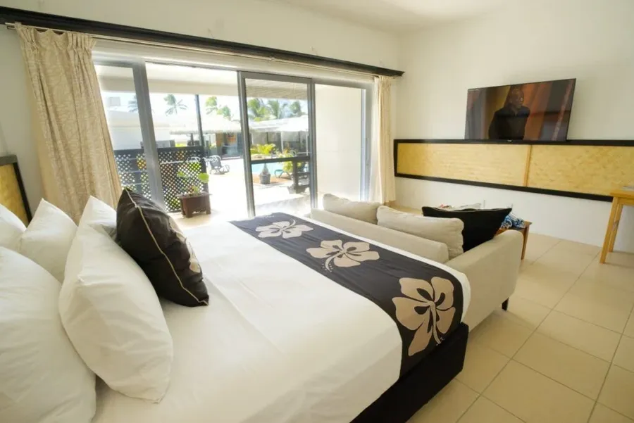 10 Most Romantic Honeymoon Resorts on Aitutaki [2025]