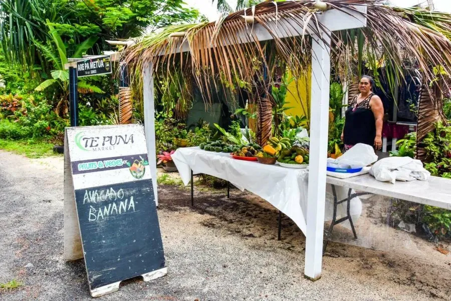 Information, Shops & Services on Mitiaro