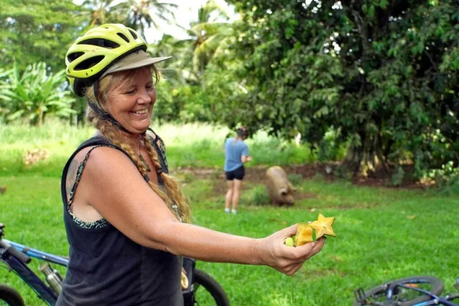 14 Best Foodie Experiences in the Cook Islands