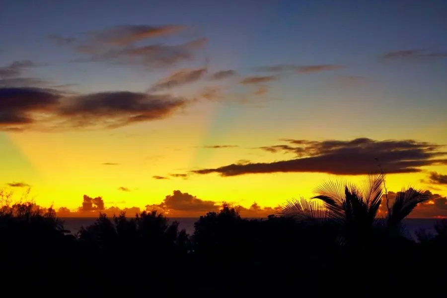 10 Best Places to Watch the Sunset in Rarotonga & the Cook Islands 🌅