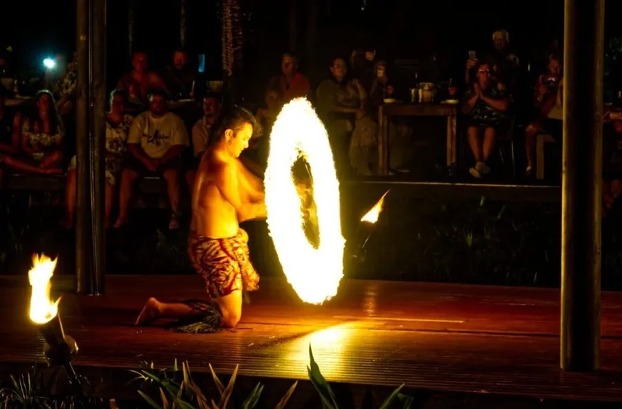 The Ultimate Guide to Rarotonga Nightlife + Happy Hour List 🍸 [2025]