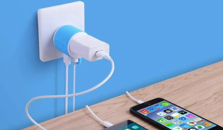 5 Best Travel Adapters for the Cook Islands