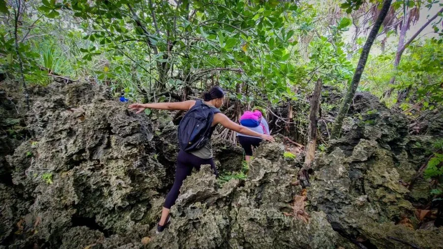 9 Best Caves on Mauke