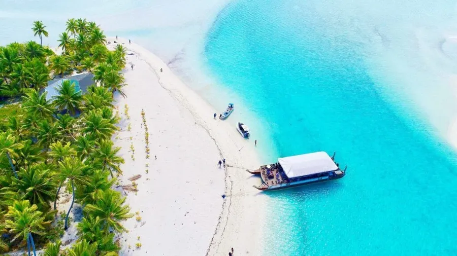 The Complete Travel Guide to the Southern Cook Islands ????
