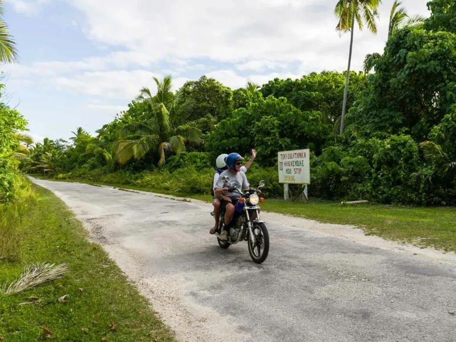 Niue Transport Guide: 8 Ways to Get Around Niue