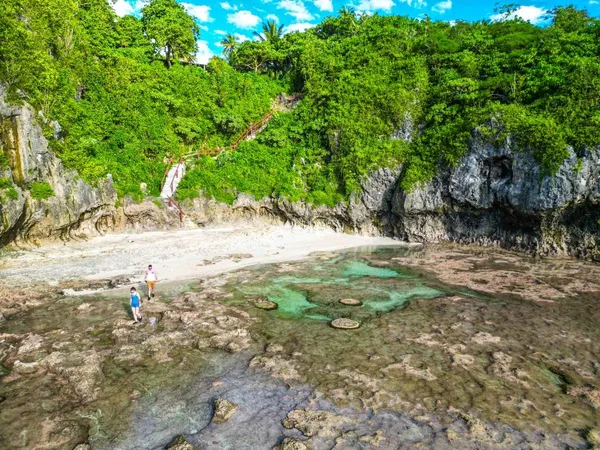 The Honeymoon & Romantic Getaway Guide to Niue ???? [2023]
