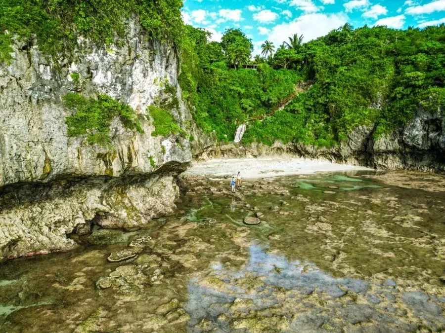 8 Best Sea Tracks &amp; Places to Swim in Niue for Kids