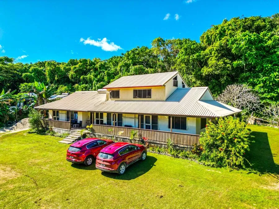 6 Best Guesthouses in Alofi [2023]