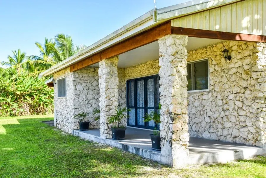 6 Accommodations in Niue with Car Rental
