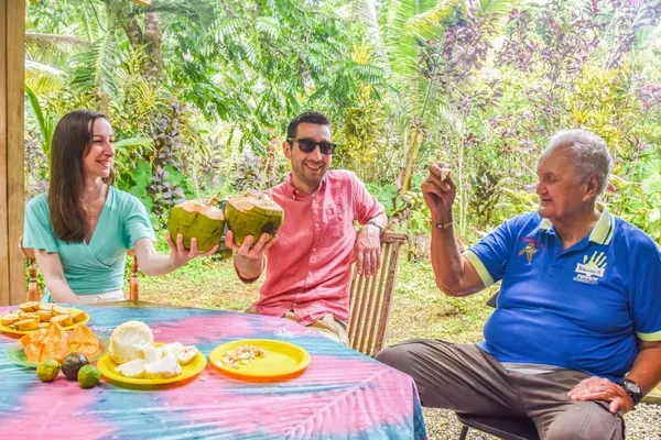 The Food Guide to Niue: Places to Eat, Food Tours & More