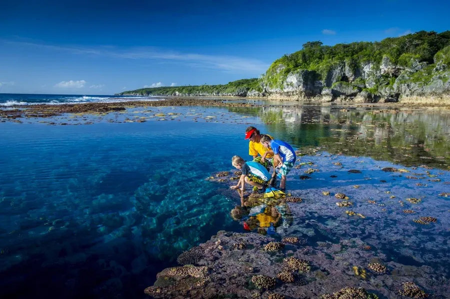 The Travel Guide to Niue for Families ???? [2023]