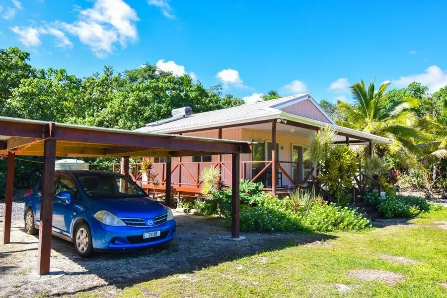 6 Accommodations in Niue with Car Rental