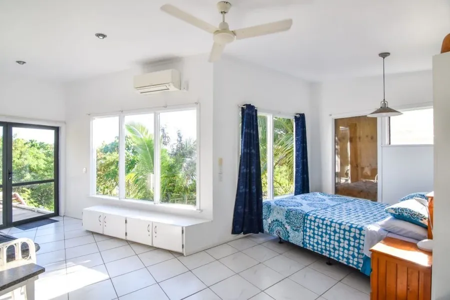 8 Best Accommodations in Niue for Whale Watching