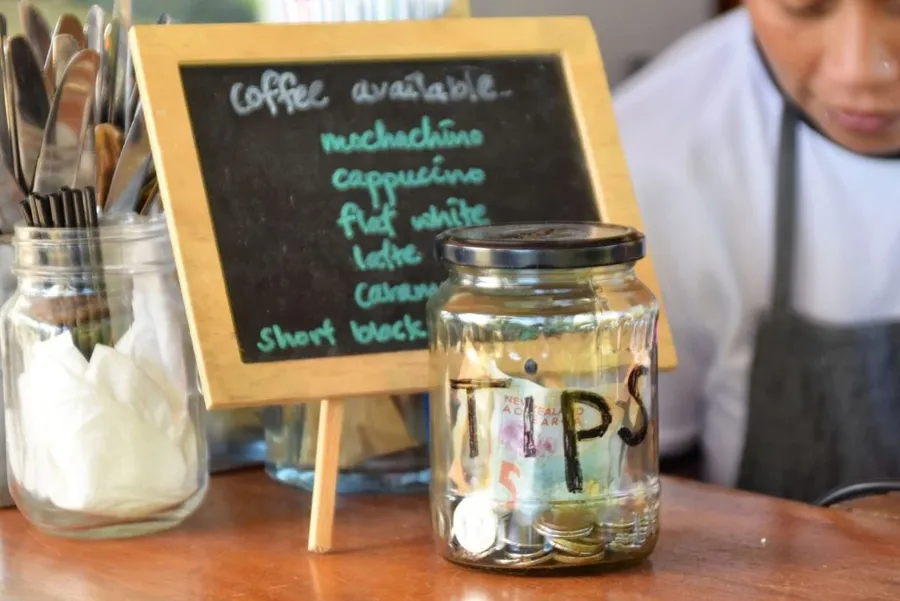 Niue Tipping & Tax Guide for Travellers