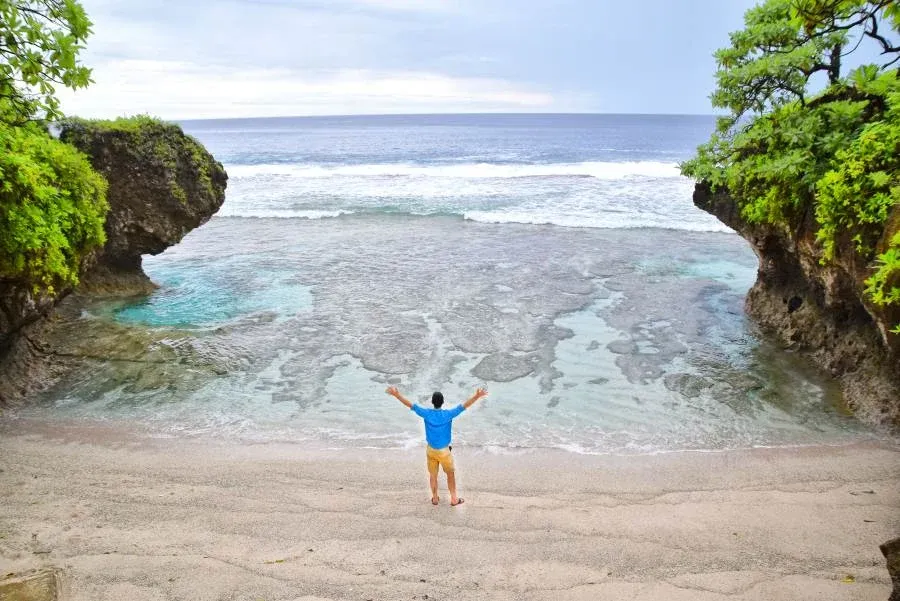 8 Best Sea Tracks & Places to Swim in Niue for Kids