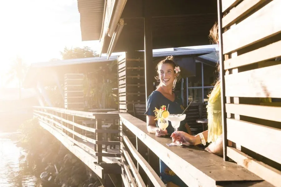 The Ultimate Guide to Samoa Nightlife + Happy Hour List 🍸 2026 | Samoa ...