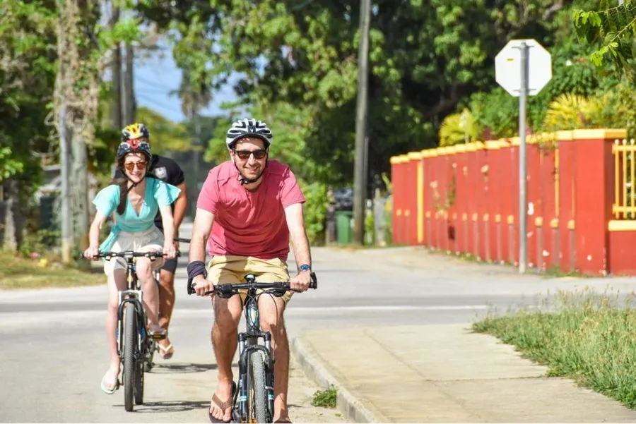 Nuku'alofa Transport Guide: 10 Ways to Get to (& Around) Nuku'alofa