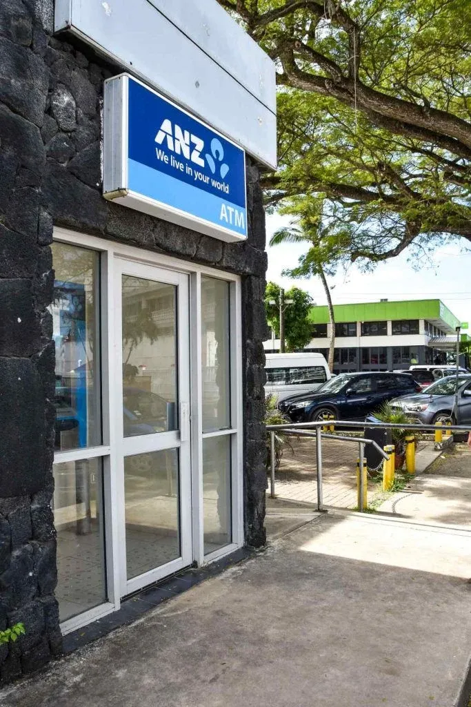Information, Shops &amp; Services in Tongatapu