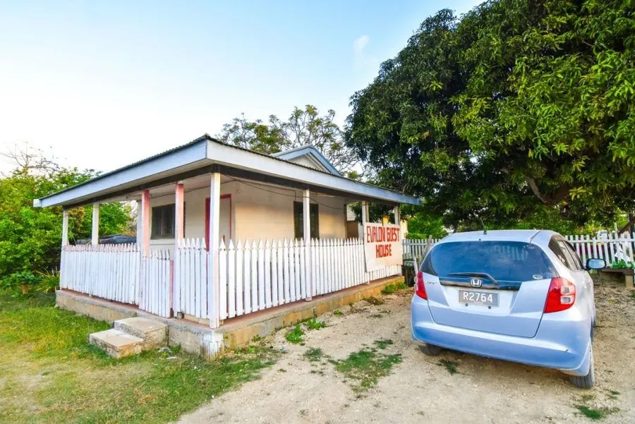 10 Ways to Save Money on Car Rental in Tonga
