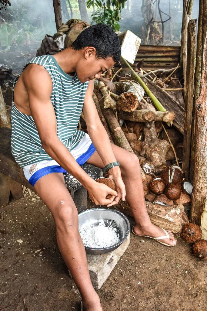 Grating Coconut Umu Culture optimized