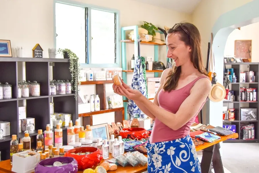 Where to Buy the Best Souvenirs in Tonga