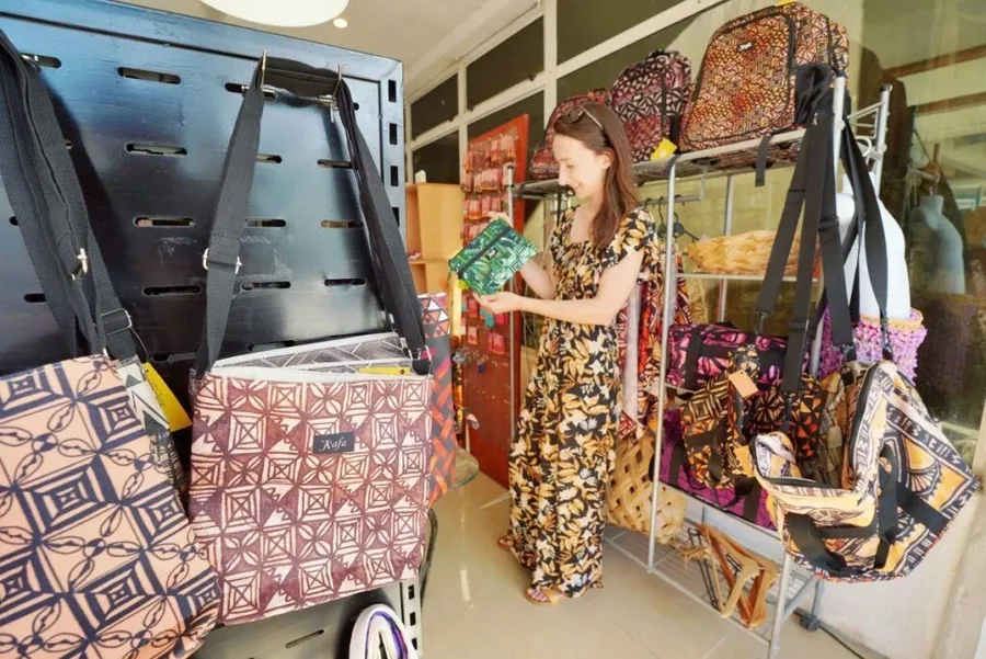 13 Best Shops to Buy Souvenirs in Tonga