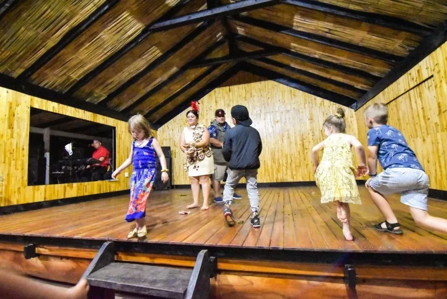 10 Best Family Accommodations on Tongatapu ???? [2023]