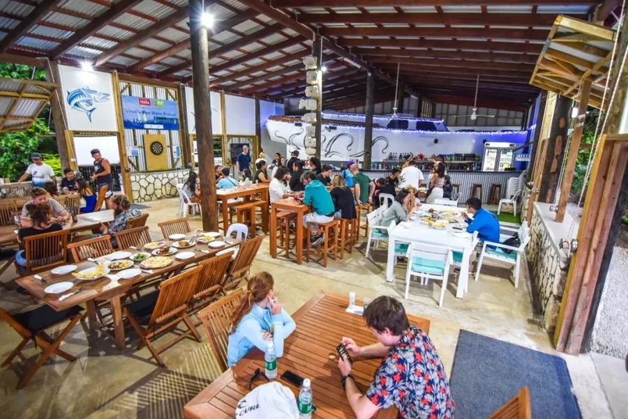 15 BEST Cafes & Restaurants in Vava'u [2023]