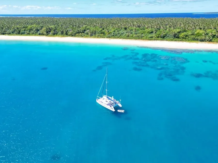 Tonga Transport Guide: 10 Ways to Get Around Tonga ???? [2023]