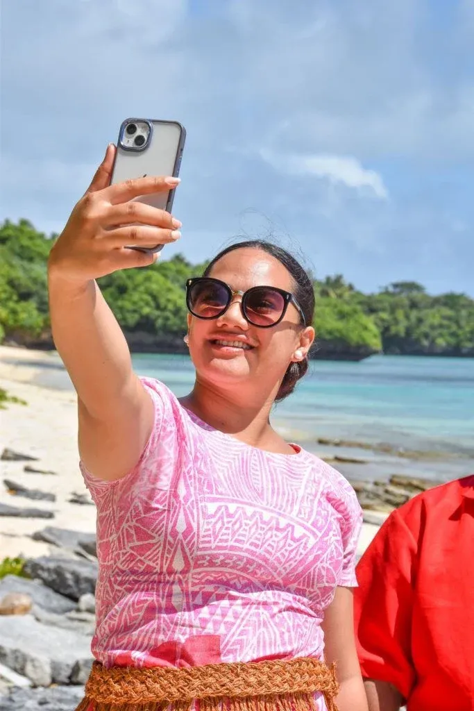 What Are the Tonga Phone Networks?