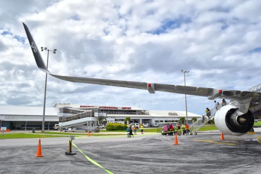 Tonga Transport Guide: 10 Ways to Get Around Tonga ???? [2023]