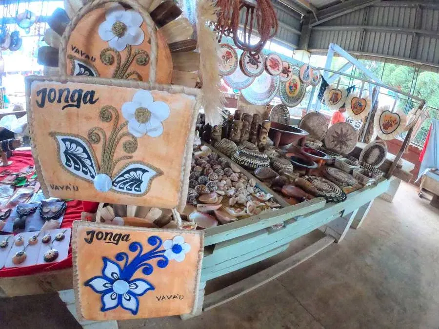 Handicraft Neiafu Market Mandatory Credit To TongaPocketGuide.com Small